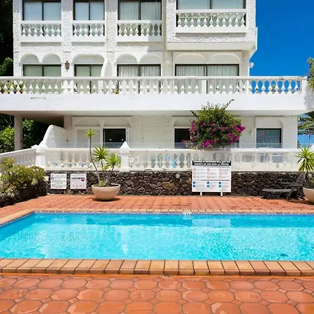 2 Bedrooms With Shared Pool Terrace And Wifi At Puerto De La Cruz 1 Km Away From The Beach *