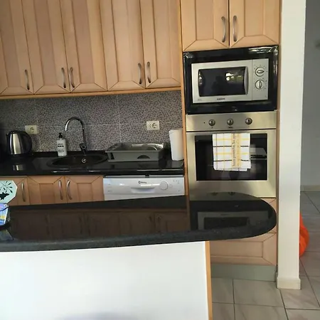 2 Bedrooms With Shared Pool Terrace And Wifi At Puerto De La Cruz 1 Km Away From The Beach *