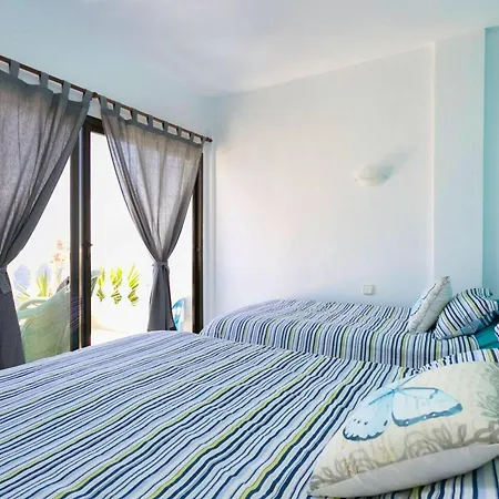 2 Bedrooms With Shared Pool Terrace And Wifi At Puerto De La Cruz 1 Km Away From The Beach Apartament Puerto de la Cruz (Tenerife)
