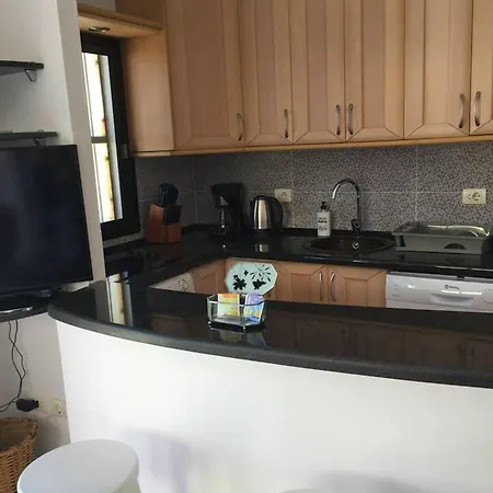 2 Bedrooms With Shared Pool Terrace And Wifi At Puerto De La Cruz 1 Km Away From The Beach Apartman Puerto de la Cruz